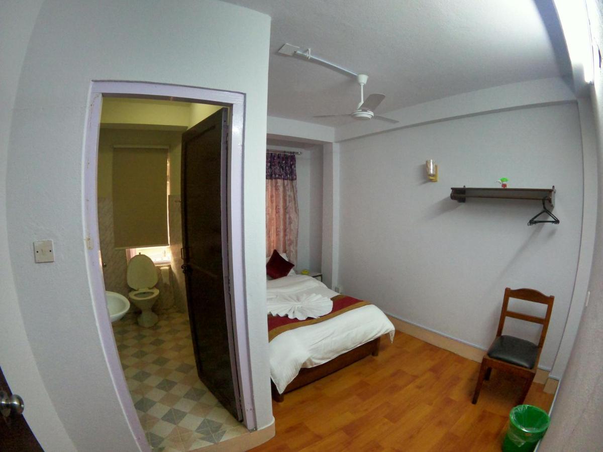 Om Tara Guest House Pvt Ltd Kathmandu Buitenkant foto