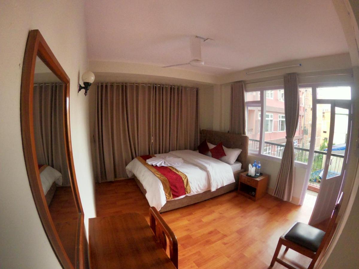 Om Tara Guest House Pvt Ltd Kathmandu Buitenkant foto